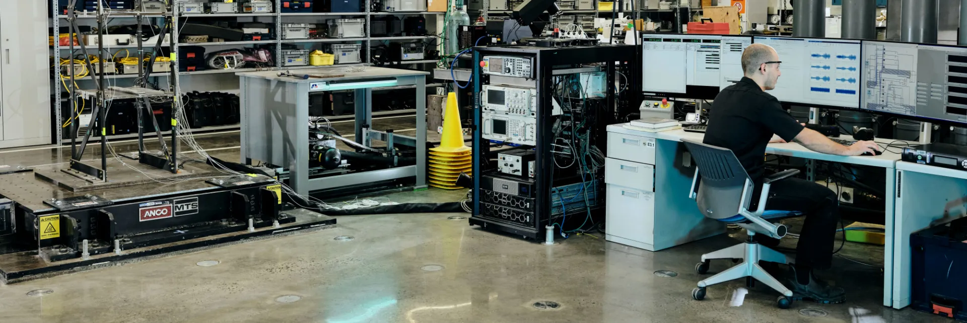 Shake Table Lab.