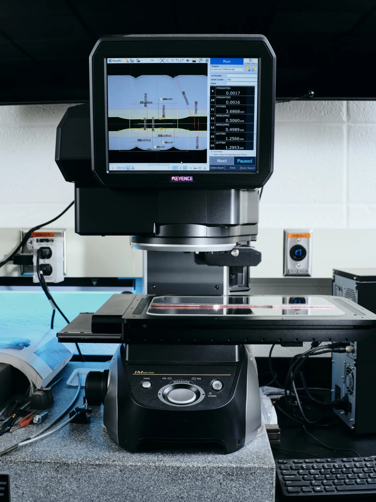 Keyence Image Dimension Measuring System IM-7001